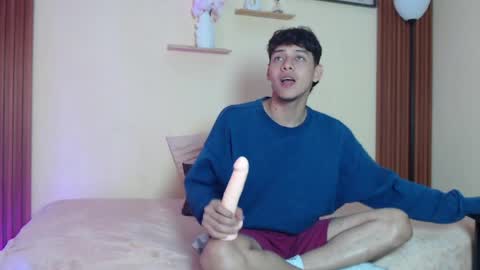 twohottrouble  online show from April 2026 09:31:02 PM