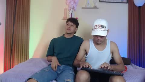 twohottrouble  online show from April 2026 08:12:02 PM