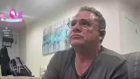 Twopeopleinlove online show from March 2026 09:40:01 PM