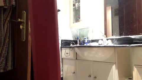 txatehard online show from February 2025 07:13:01 PM