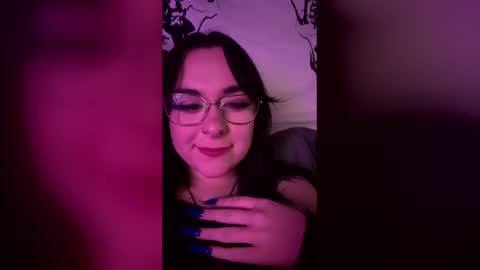 txhlia online show from April 2026 06:01:01 PM