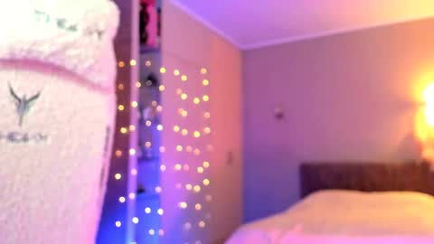 Miley online show from December 2025 02:15:01 PM