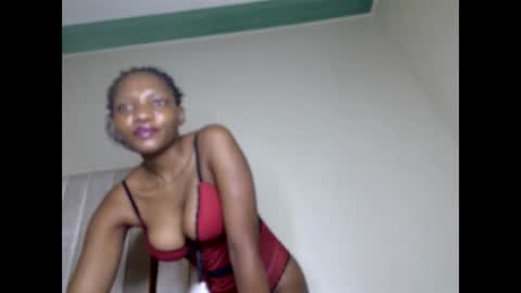 tyla_cerry online show from November 2025 01:03:02 AM