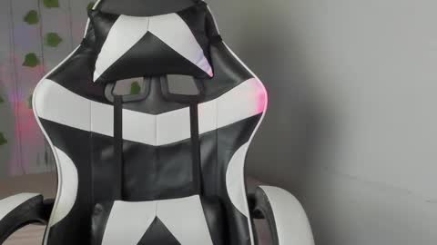 Tyler Garcia  online show from February 2025 08:15:02 AM