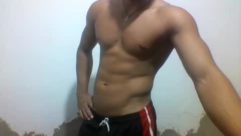 Snapshot of tyler_gold823 chatting on February 2025 01:05:02 PM Tyler online show from February 2025 01:05:02 PM