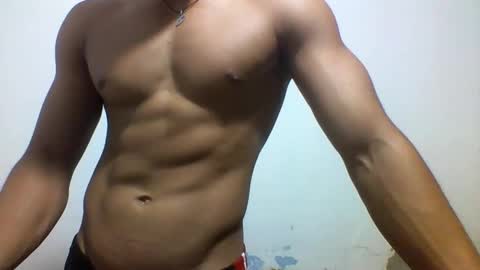 Snapshot of tyler_gold823 chatting on February 2025 01:19:02 PM Tyler online show from February 2025 01:19:02 PM