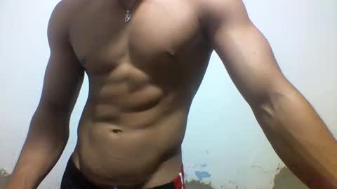 Snapshot of tyler_gold823 chatting on February 2025 01:28:02 PM Tyler online show from February 2025 01:28:02 PM