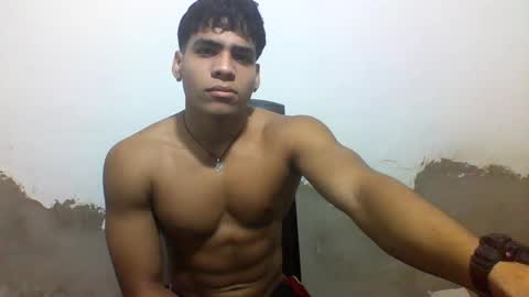 Snapshot of tyler_gold823 chatting on March 2025 01:59:02 PM Tyler online show from March 2025 01:59:02 PM