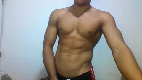 Snapshot of tyler_gold823 chatting on March 2025 01:57:02 PM Tyler online show from March 2025 01:57:02 PM