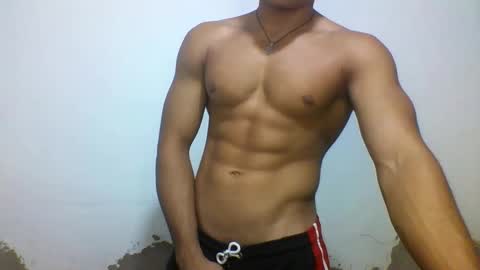 Snapshot of tyler_gold823 chatting on March 2025 02:05:02 PM Tyler online show from March 2025 02:05:02 PM