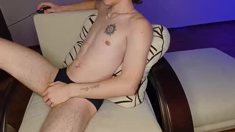 Snapshot of tyler_hack chatting on November 2025 04:41:02 PM Tyler and Chris online show from November 2025 04:41:02 PM