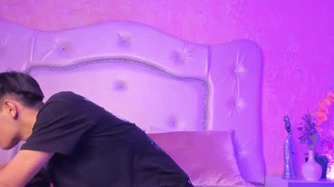 Tyler  online show from April 2026 04:28:01 AM