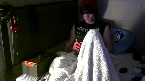 Snapshot of tylerlee199169 chatting on December 2024 11:07:01 PM Tyler online show from December 2024 11:07:01 PM