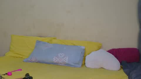 tynniee online show from March 2026 11:18:01 PM