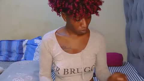 tynniee online show from March 2026 11:22:02 PM