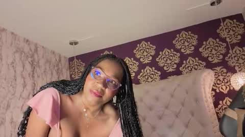 tyra fox online show from October 2025 04:13:01 AM