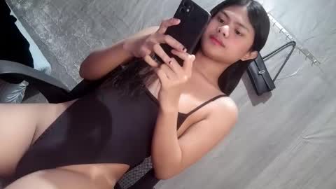 Snapshot of tyradine chatting on September 2025 05:23:01 PM tyradine3 online show from September 2025 05:23:01 PM