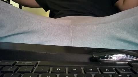 Snapshot of tysean1 chatting on December 2025 08:52:02 AM Slong Dong online show from December 2025 08:52:02 AM