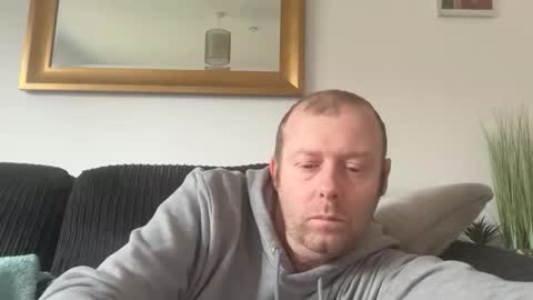 ukmatty3 online show from April 2026 03:28:01 PM