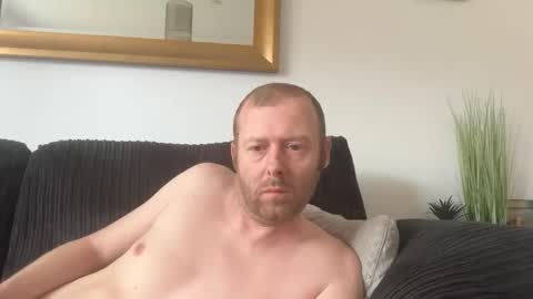 ukmatty3 online show from April 2026 02:53:02 PM