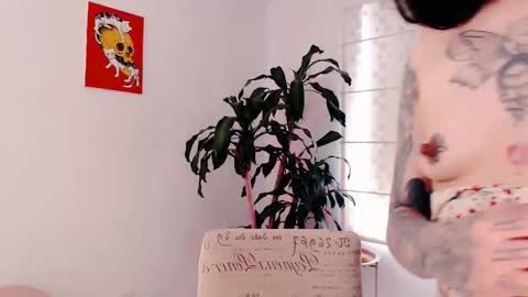 Snapshot of ulala_martina chatting on November 2025 06:51:01 PM Martina online show from November 2025 06:51:01 PM