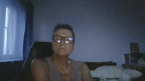 Snapshot of ulmeni4 chatting on November 2025 05:51:01 AM ulmeni4 online show from November 2025 05:51:01 AM