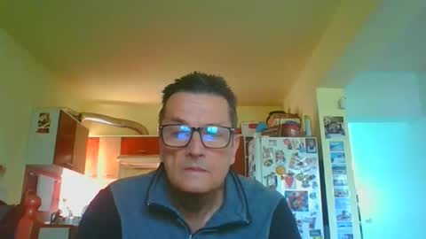 Snapshot of ulmeni7 chatting on April 2026 05:36:02 AM ulmeni7 online show from April 2026 05:36:02 AM