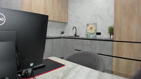 Snapshot of ultima_ma18 chatting on November 2025 12:35:02 AM Melena online show from November 2025 12:35:02 AM