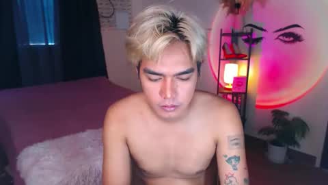 Snapshot of ultimatesexytrans chatting on February 2025 01:47:02 AM Alex online show from February 2025 01:47:02 AM