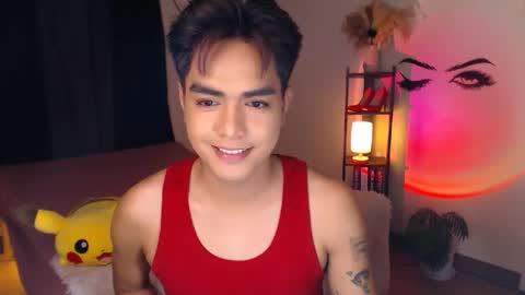 Snapshot of ultimatesexytrans chatting on March 2025 07:17:01 PM Alex online show from March 2025 07:17:01 PM