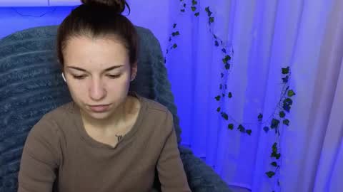 Ulyana online show from November 2025 05:18:02 AM