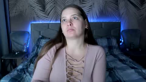 Snapshot of ulystar chatting on November 2025 08:03:01 AM Ulyana online show from November 2025 08:03:01 AM