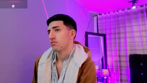 Snapshot of un_sluttyy chatting on December 2025 11:37:02 AM un_sluttyy online show from December 2025 11:37:02 AM