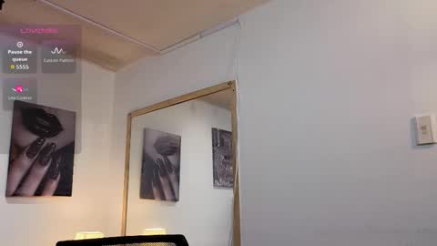 un_sluttyy online show from February 2026 12:00:01 PM