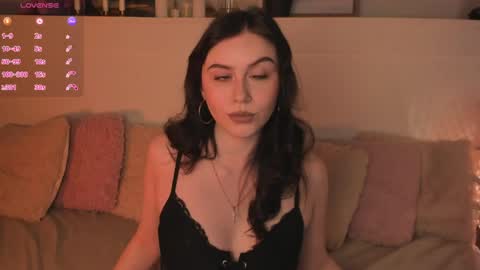 Una  online show from April 2026 08:12:02 AM