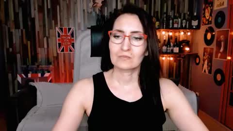 UnaTera online show from February 2026 08:21:02 AM