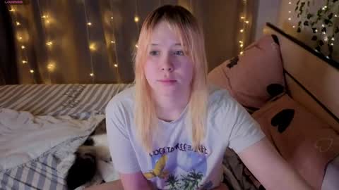 unburntkatniss online show from April 2026 02:11:02 PM