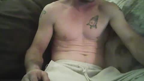 Snapshot of uncut4urbutt chatting on March 2025 06:30:01 AM uncut4urbutt online show from March 2025 06:30:01 AM