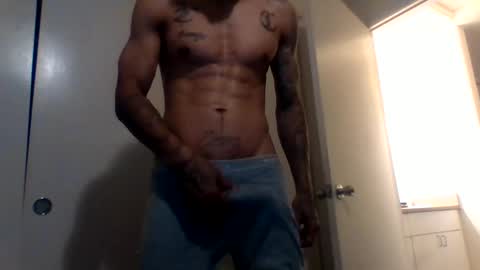 Snapshot of uncut_papi1989 chatting on January 2025 04:36:02 AM tele kuzhbuzh online show from January 2025 04:36:02 AM