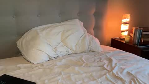 uncutnudist online show from October 2025 02:56:02 PM