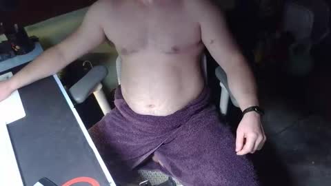 Under the desk online show from February 2026 10:19:02 PM