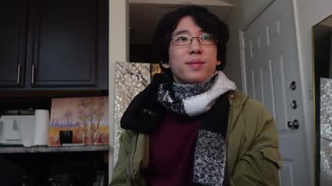 Snapshot of unhingedwang chatting on January 2025 08:10:02 PM wang online show from January 2025 08:10:02 PM