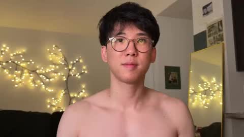 Snapshot of unhingedwang chatting on September 2025 12:10:02 AM wang online show from September 2025 12:10:02 AM