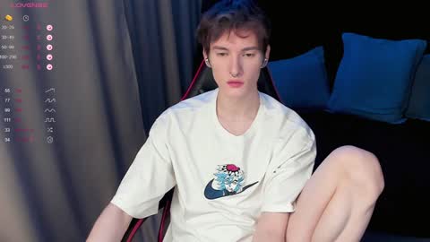 Snapshot of unholyhalo chatting on January 2025 01:33:01 AM Kyle online show from January 2025 01:33:01 AM