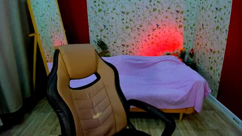 Call me Mira  thumbs up its make me happy online show from April 2026 09:20:02 PM