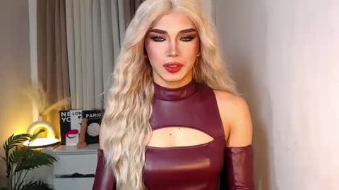 Miss Andrea online show from January 2026 05:37:01 PM