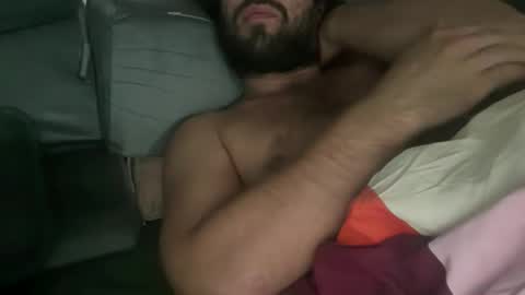 Snapshot of universalstudihoes chatting on November 2025 12:15:02 PM universalstudihoes online show from November 2025 12:15:02 PM