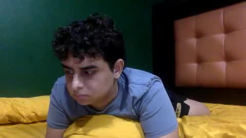 Snapshot of unlimitedfantasy chatting on October 2025 05:52:02 AM Thiago online show from October 2025 05:52:02 AM