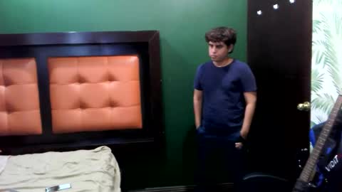 Snapshot of unlimitedfantasy chatting on November 2025 09:06:01 PM Thiago online show from November 2025 09:06:01 PM