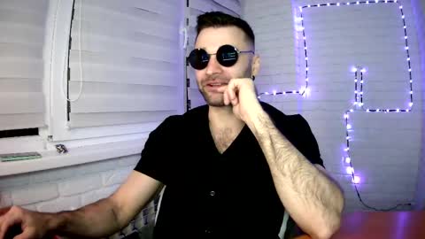 SlavaVibes online show from April 2026 06:21:02 PM